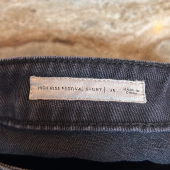 Pacsun Shorts Women’s Size 26 High Rise Festival Distressed Black Denim Raw Hem - Picture 6 of 11